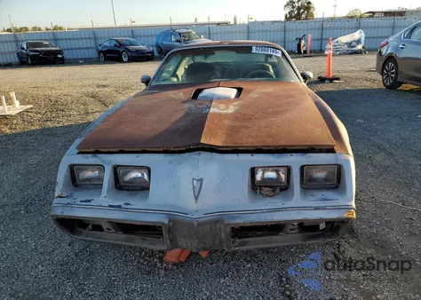 1979 Pontiac Firebird z USA, uszkodzony, nr VIN 2X87K91174644
